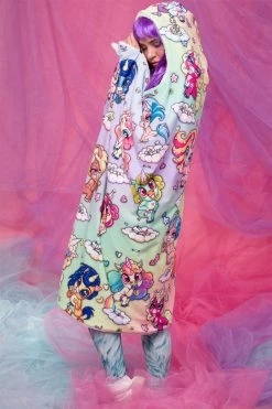 Top 10 🔥 BADINKA Cuteness Overload Hoodie Blanket 😀 -Badinka Shop 3 c5af86d3 e0e1 4f78 8e5c dea6a327e53a